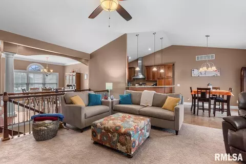Other - 4713 Greenbriar Dr, Springfield, IL 62711 photo 5 of 22