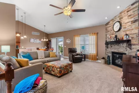 Other - 4713 Greenbriar Dr, Springfield, IL 62711 photo 4 of 22