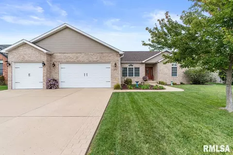 4317 Greenbriar Dr, Springfield, IL 62711