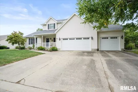 Exterior - 306 Dover Dr, Chatham, IL 62629 photo 10 of 10