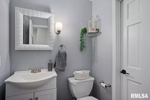 Bath - 306 Dover Dr, Chatham, IL 62629 photo 3 of 6