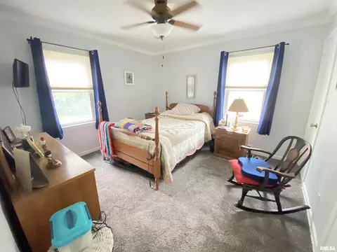 Bedroom - 46 Circle Dr, Springfield, IL 62703 photo 3 of 4