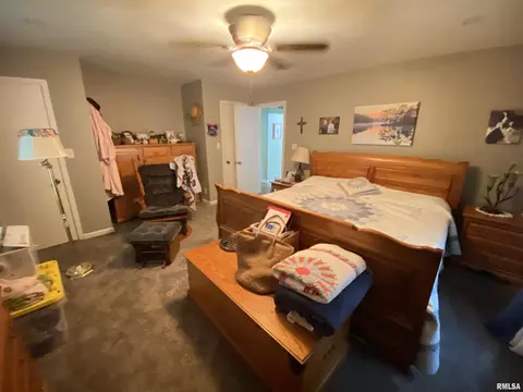 Bedroom - 46 Circle Dr, Springfield, IL 62703 photo 2 of 4
