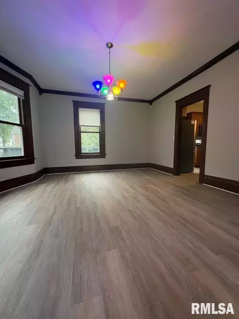 Dining - 1036 W Washington St, Springfield, IL 62702 photo 1 of 1