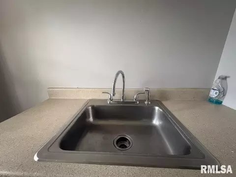 Other - 1036 W Washington St, Springfield, IL 62702 photo 6 of 14
