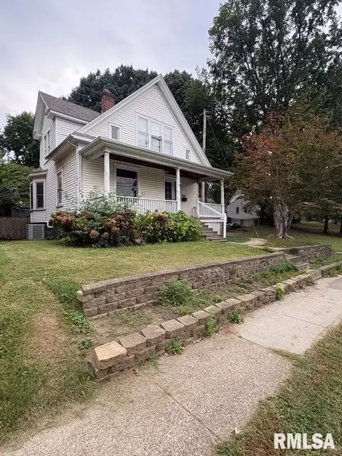 Exterior - 1036 W Washington St, Springfield, IL 62702 photo 2 of 3