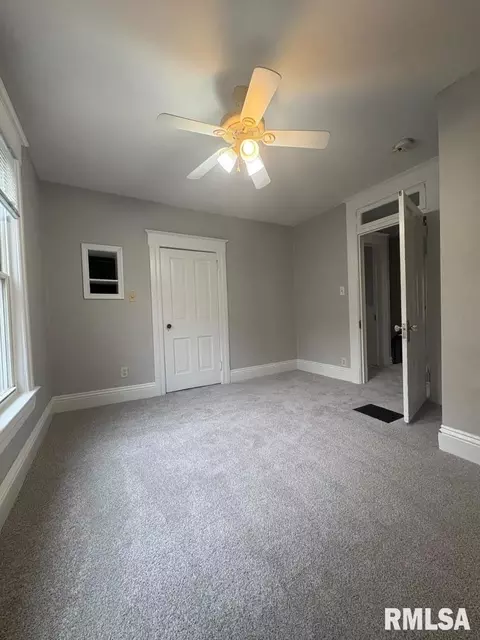 Bedroom - 1036 W Washington St, Springfield, IL 62702 photo 1 of 5