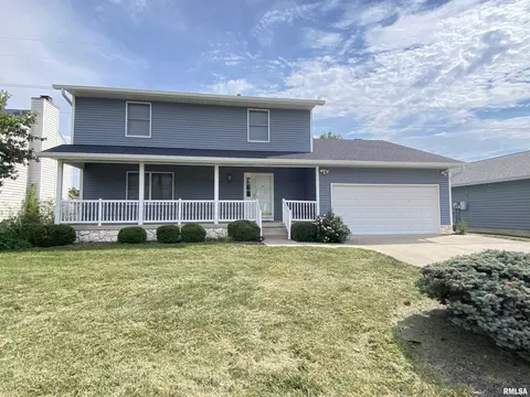 4668 Mission Dr, Decatur, IL 62526