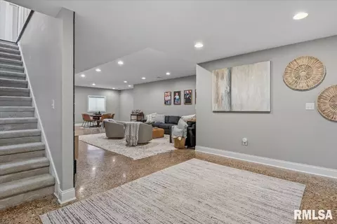 Entry Way - 6620 Phlox Dr, Springfield, IL 62712 photo 8 of 9