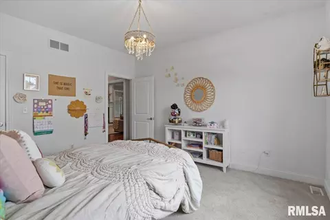 Bedroom - 6620 Phlox Dr, Springfield, IL 62712 photo 3 of 7