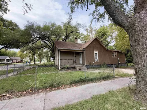 1229 E Brown St, Springfield, IL 62703