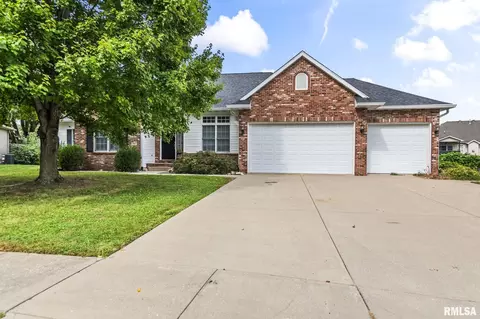 6517 Winterberry Ln, Springfield, IL 62712