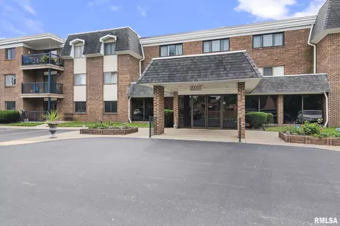 2650 Cooper Ave, Springfield, IL 62704