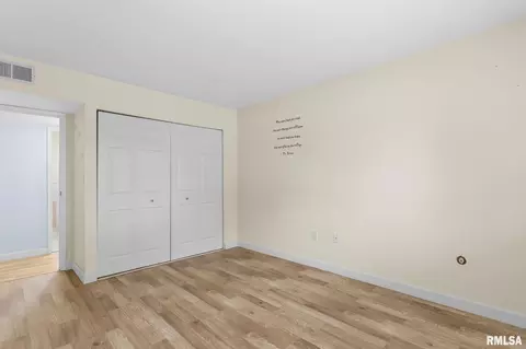 Bedroom - 2650 Cooper Ave, Springfield, IL 62704 photo 3 of 5