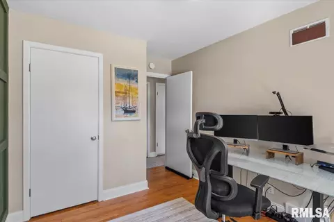 Other - 2104 Parkview Dr, Springfield, IL 62704 photo 10 of 14