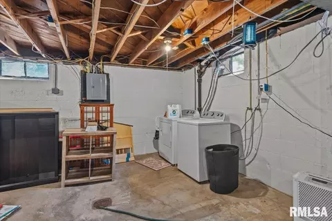 Other - 2104 Parkview Dr, Springfield, IL 62704 photo 13 of 14