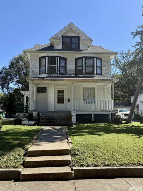 263 Fulton St, Galesburg, IL 61401