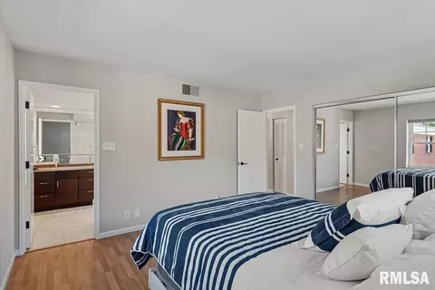 Bedroom - 1309 S Douglas Ave, Springfield, IL 62704 photo 5 of 7