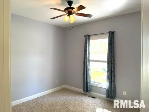 Bedroom - 1620 Hoechester Rd, Springfield, IL 62712 photo 3 of 7