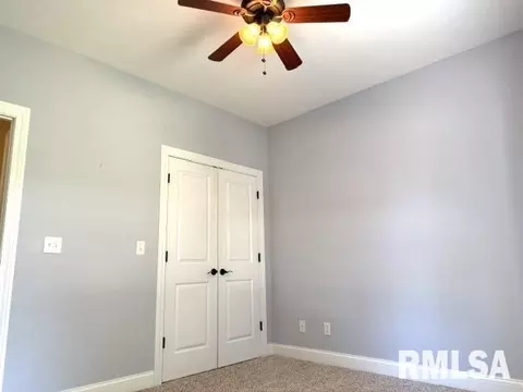 Bedroom - 1620 Hoechester Rd, Springfield, IL 62712 photo 5 of 7