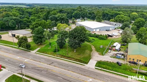 3945 Peoria Rd, Springfield, IL 62702 photo 9