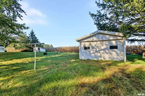 712 S State Rd, Mendon, IL 62351 photo 4