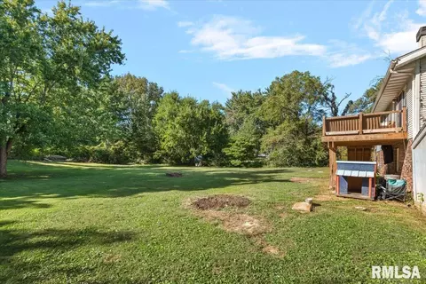 Exterior - 425 Pakey Rd, Springfield, IL 62712 photo 7 of 9