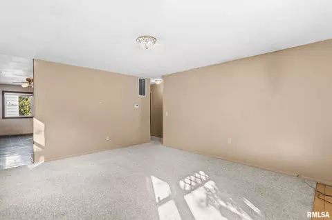 3345 S 5th St, Springfield, IL 62703 photo 6