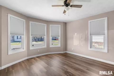 Living - 1705 E Keys St, Springfield, IL 62702 photo 1 of 1