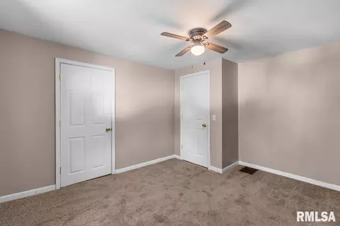 Bedroom - 1705 E Keys St, Springfield, IL 62702 photo 2 of 3