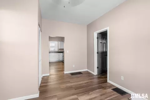 Entry Way - 1705 E Keys St, Springfield, IL 62702 photo 8 of 9