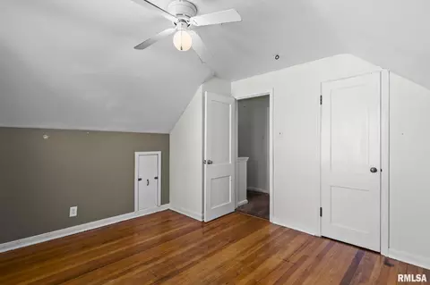 Bedroom - 2130 N 6th St, Springfield, IL 62702 photo 8 of 9
