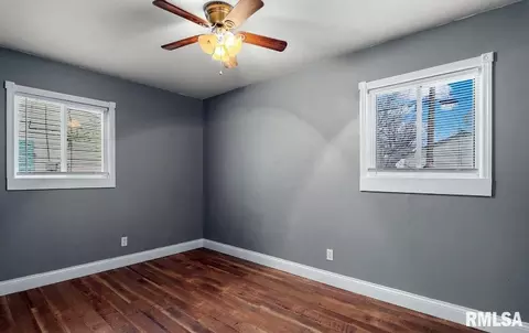 Bedroom - 11 Bunn Ct, Springfield, IL 62703 photo 3 of 4