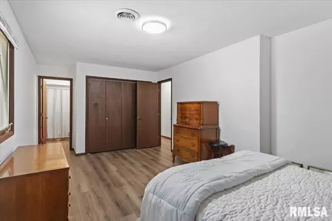 Bedroom - 2829 White Plains Ct, Springfield, IL 62704 photo 5 of 7