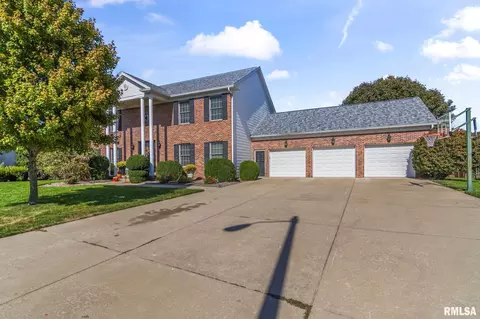 Exterior - 2700 Keats Dr, Springfield, IL 62711 photo 2 of 7