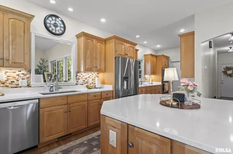 Kitchen - 2700 Keats Dr, Springfield, IL 62711 photo 2 of 7