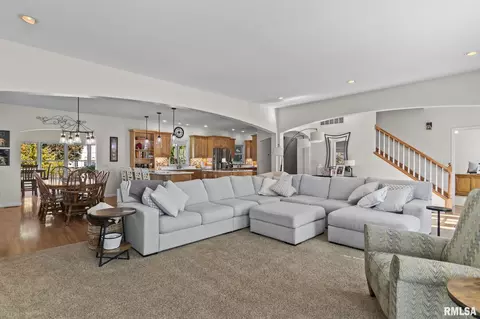 Living - 2700 Keats Dr, Springfield, IL 62711 photo 3 of 3