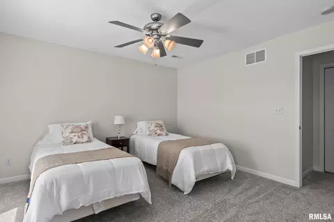 Bedroom - 2700 Keats Dr, Springfield, IL 62711 photo 11 of 13