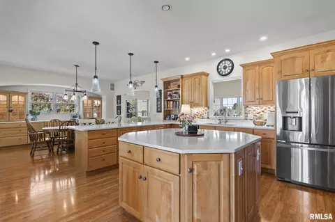 Kitchen - 2700 Keats Dr, Springfield, IL 62711 photo 3 of 7