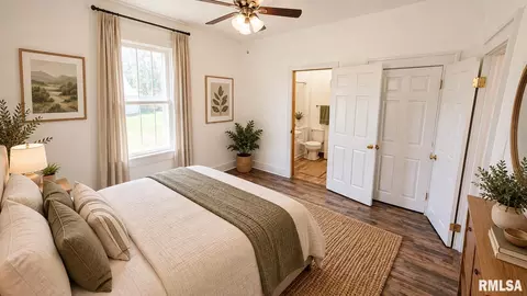 Bedroom - 2153 E Capitol Ave, Springfield, IL 62703 photo 4 of 4