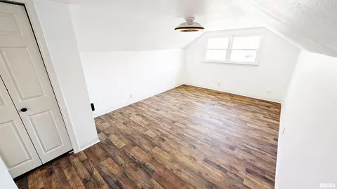Bedroom - 2153 E Capitol Ave, Springfield, IL 62703 photo 2 of 4