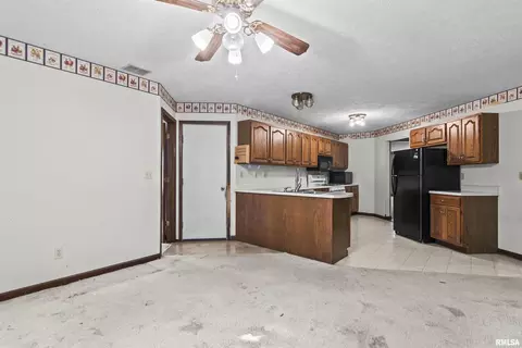 Other - 1208 Harmony Ct, Springfield, IL 62703 photo 2 of 7