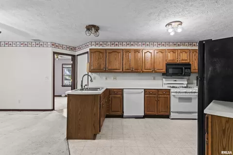 Other - 1208 Harmony Ct, Springfield, IL 62703 photo 1 of 7