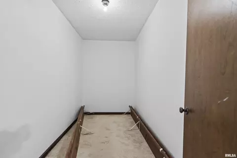 Other - 1208 Harmony Ct, Springfield, IL 62703 photo 6 of 7