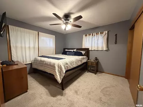 Bedroom - 1124 Bobby Ave, Macomb, IL 61455 photo 1 of 5