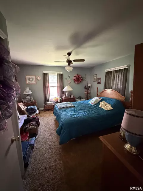 Bedroom - 1191 Elm St, Canton, IL 61520 photo 1 of 1
