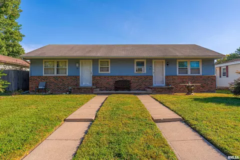 414 Frorer Ave, Lincoln, IL 62656