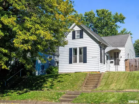 1609 Elm St, Quincy, IL 62301