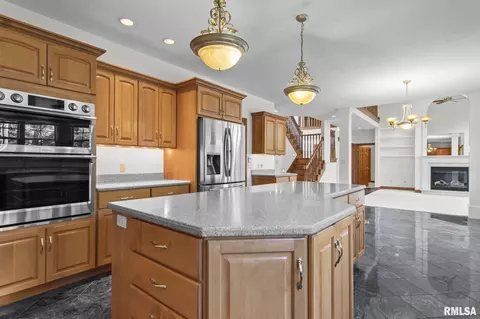 Kitchen - 4809 Bears Paw, Springfield, IL 62711 photo 6 of 6