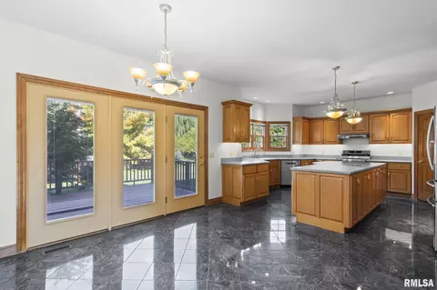 Kitchen - 4809 Bears Paw, Springfield, IL 62711 photo 1 of 6